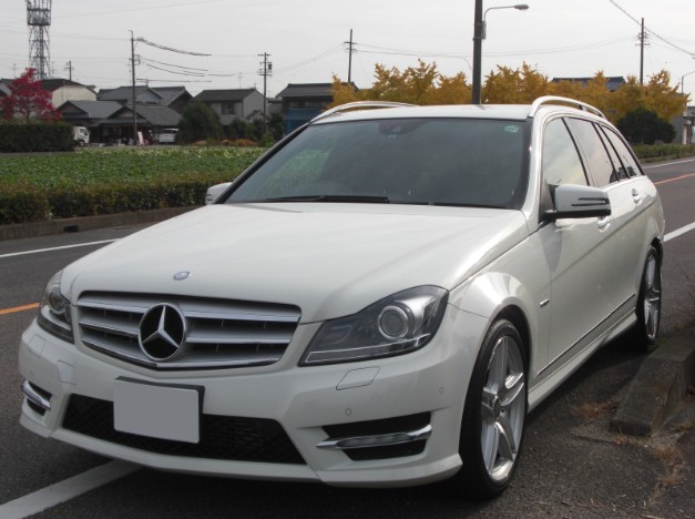 Ｍ・ベンツ Ｃ２００ BlueEFFICIENCY STAIONWAGON AVANTGARDE