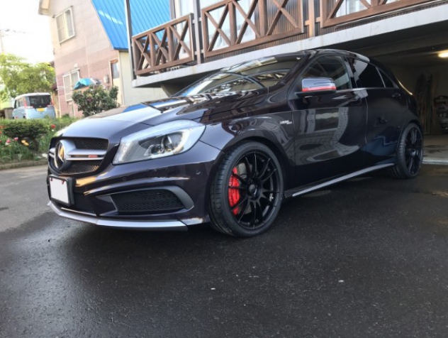 Ｍ・ベンツ Ａ４５ AMG 4MATIC