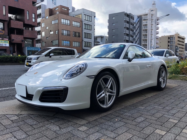 PORSCHE Carrera