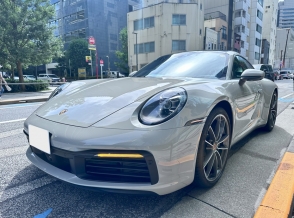 PORSCHE 911 Carrera