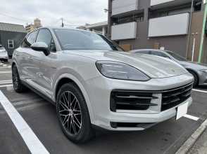 PORSCHE Cayenne E-Hybrid