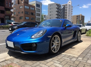 PORSCHE Cayman