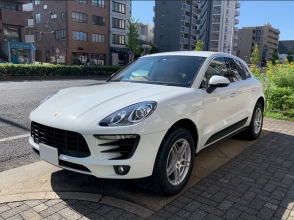 PORSCHE Macan S